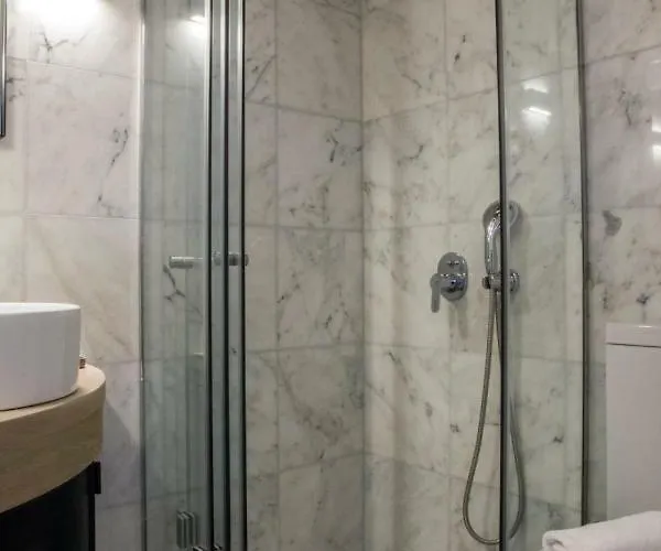 To Spiti * ハニア