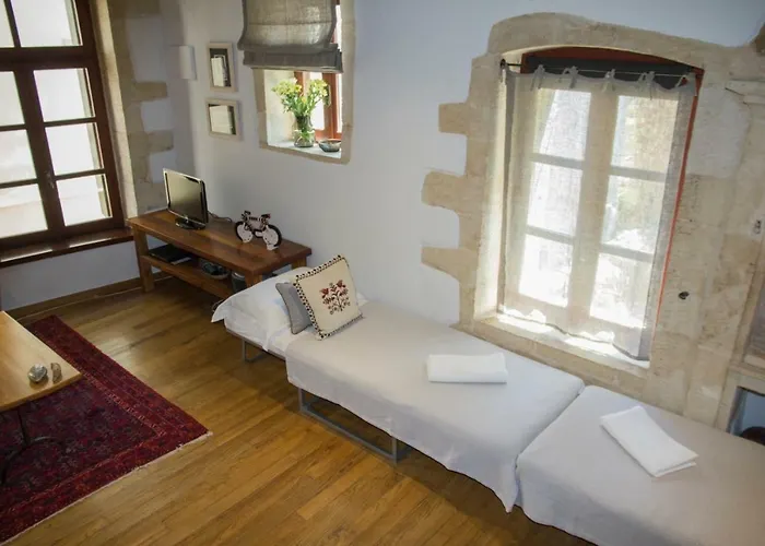 アパート To Spiti ハニア